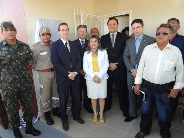 Dirigentes e membros do MP-AP e MPF e lideraças locais participaram da inauguração I
