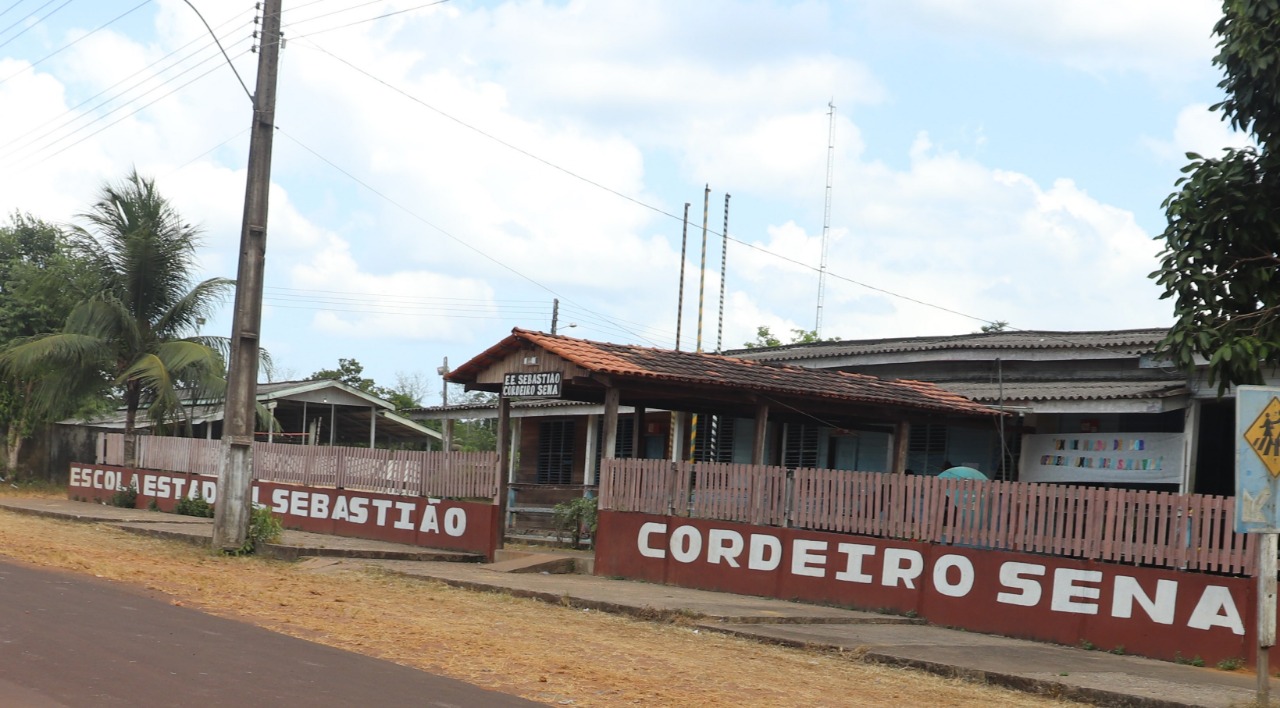 Gabinete nas escolas Sebastião Cordeiro de Sena 2